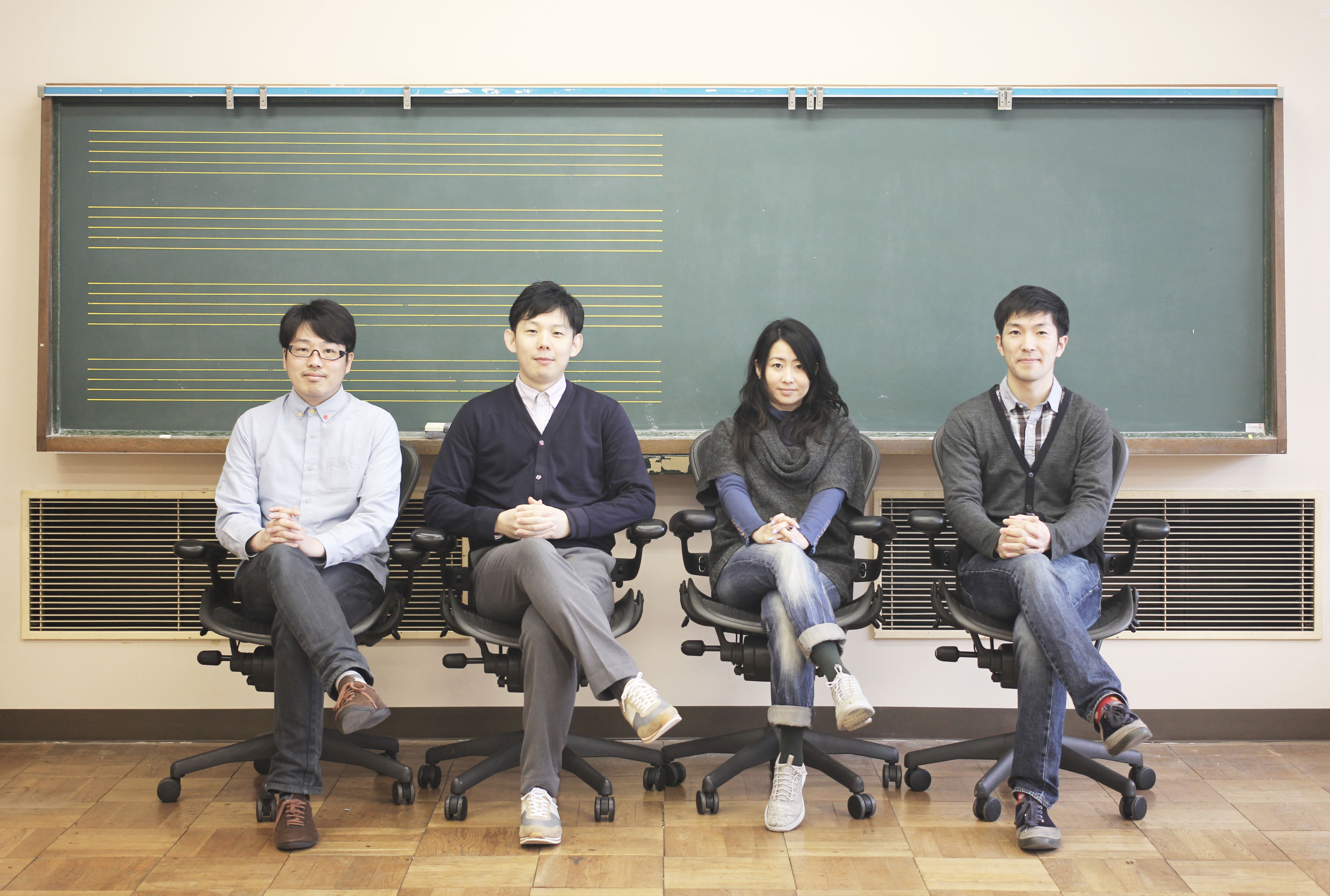 studio mufufuのメンバー。左から水島さん、寺西正貴さん、水島左苗さん、近藤潤さん。