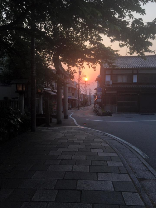 初華のほど近くの名所・六斗の広見からの夕景