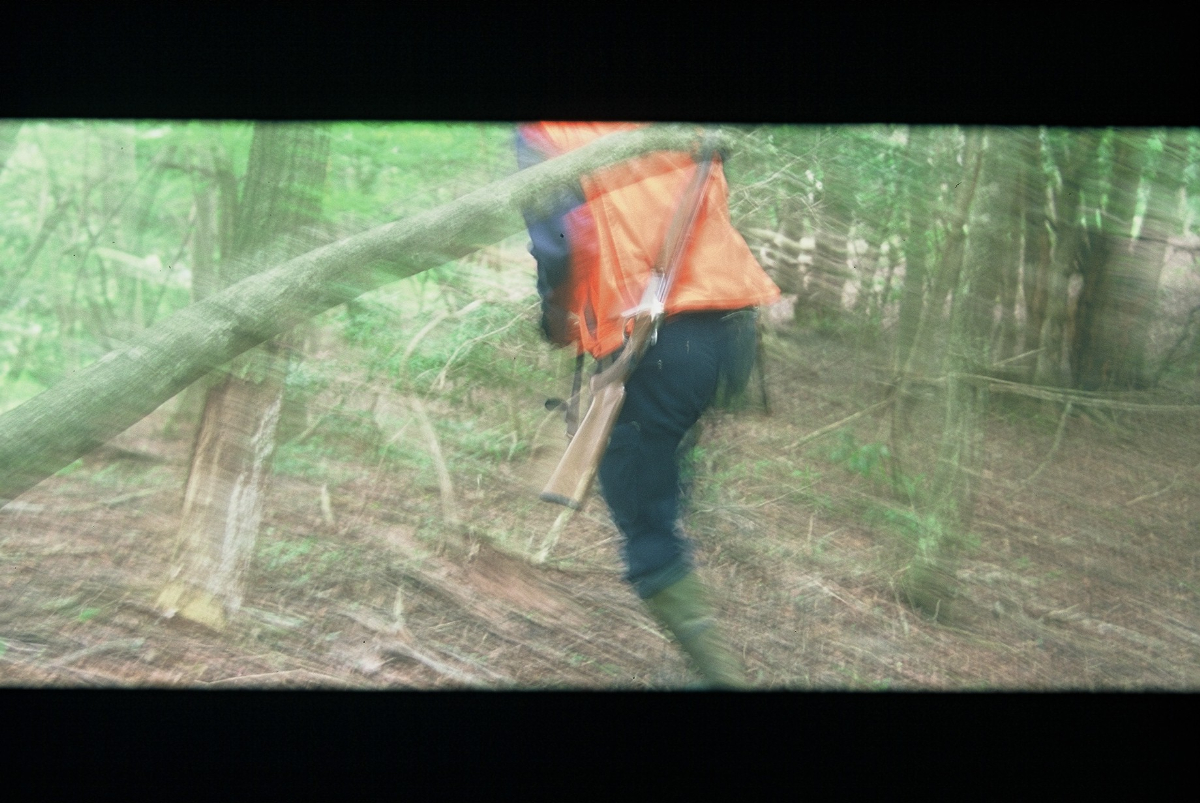 《まなざしを　さす》 映像７分16秒（スライドフィルム） 2017