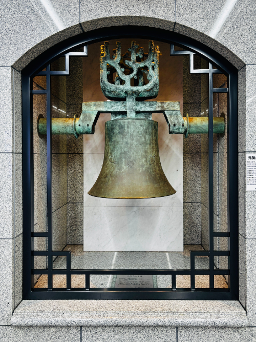 京都ヨドバシカメラ《元気の出る鐘》