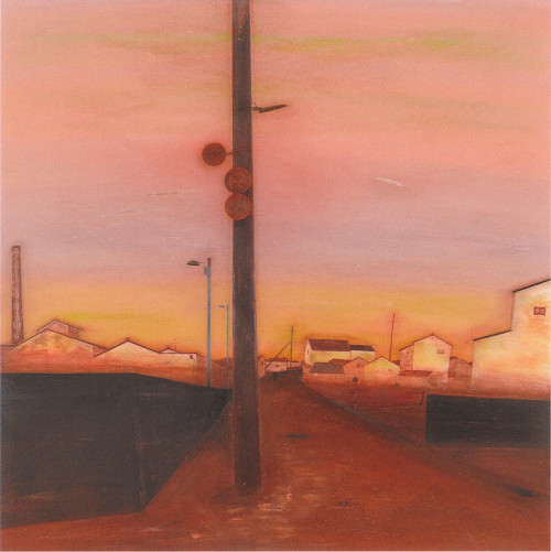 《夕声》 2010 100号S 第36回 創画展 創画会賞受賞作品 – 「夕方にはいろんな声が聞こえてきます。『おかえり』や『ただいま』、『ご飯できたよ』と呼びかける声、17時のチャイム、そういったものに心ひかれます。《夕声》は、真ん中に描いた電柱がすごくいいなと思って描いた作品です。とはいえ、さすがにど真ん中にあるのは構成としてどうなんだろうとドキドキしていたのですが。たそがれ時の感覚、小さい時から見ていた空の色の感覚がよく出せた作品です」